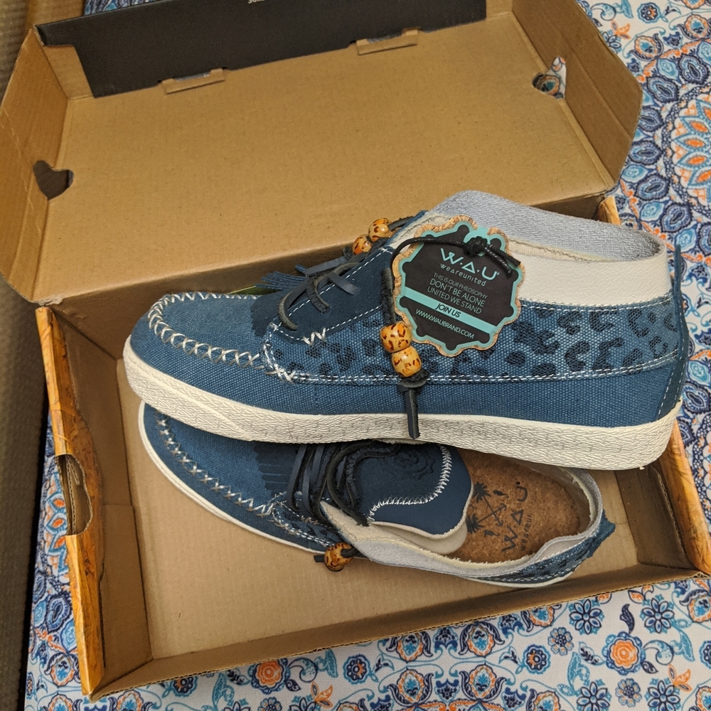 W.A.U. shoes
